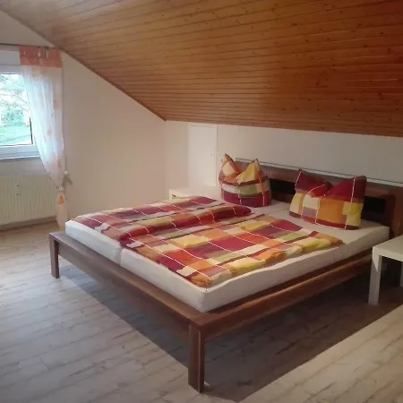 Obere Ferienwohnung Asshoff Zwischen Odenwald, Taubertal Und Bauland Berolzheim Exterior photo